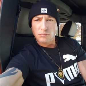 Meet your Posher, Devin